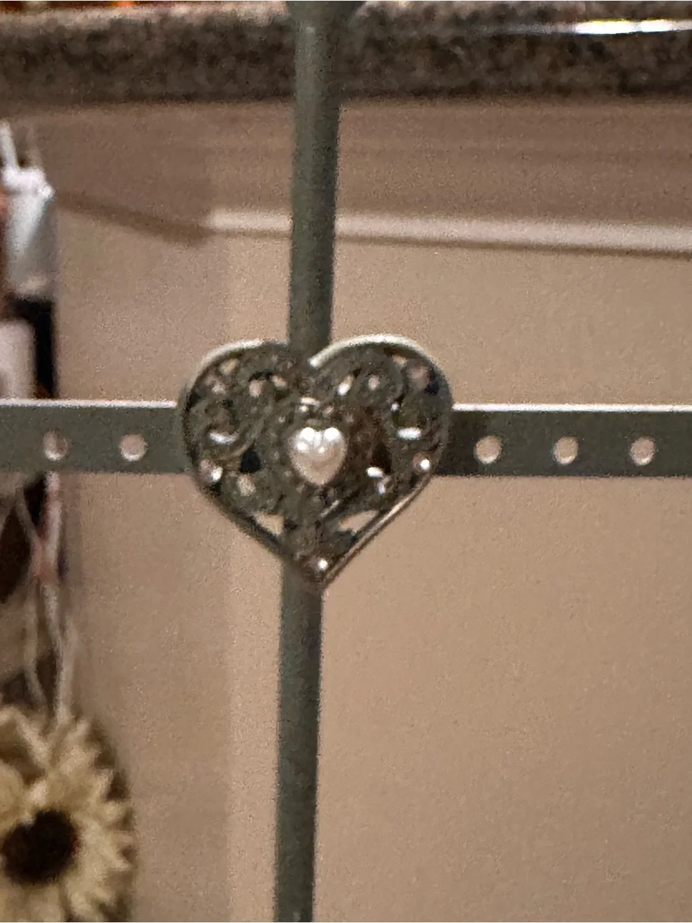 Metal Jewelry Earring Stand Organizer in Green